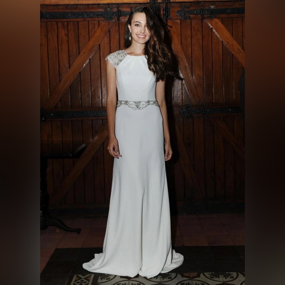 Jenny Packham Wedding Dress SZ 8 Ivory Crepe Sheath Cap Sleeves Style# JP341608